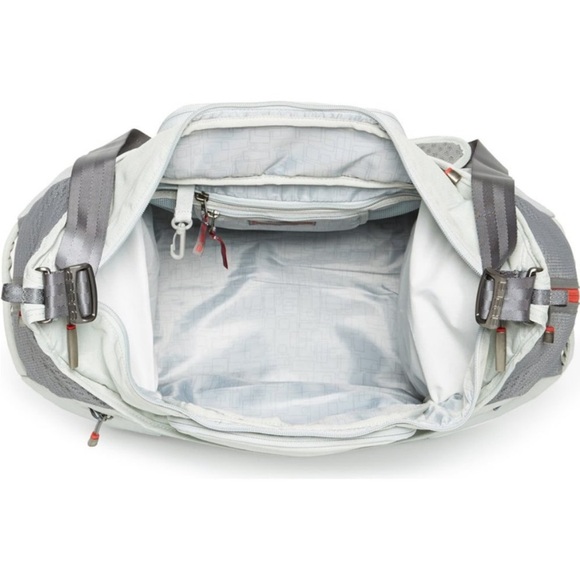 Apera Performance Duffel Large Gym Bag Antimicrob - Picture 2 of 8